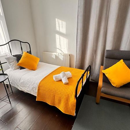 Apartmán Acacia Flat 189 In Wembley Londýn Exteriér fotografie